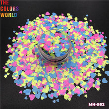 Load image into Gallery viewer, Heart Shape Valentine's Day Glitter