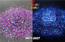 Load image into Gallery viewer, Glow In Dark Halloween Chunky Glitter
